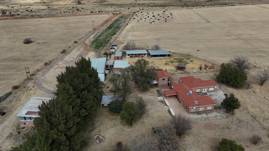 7 Bedroom Property for Sale in Harpington A H North West